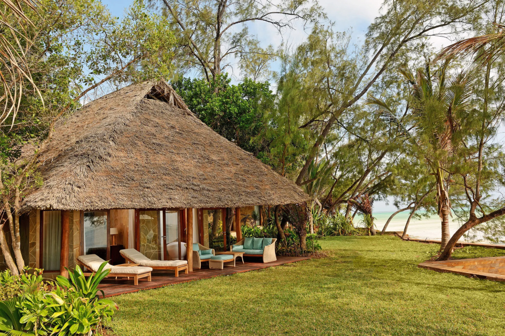 Beach & Waterfront