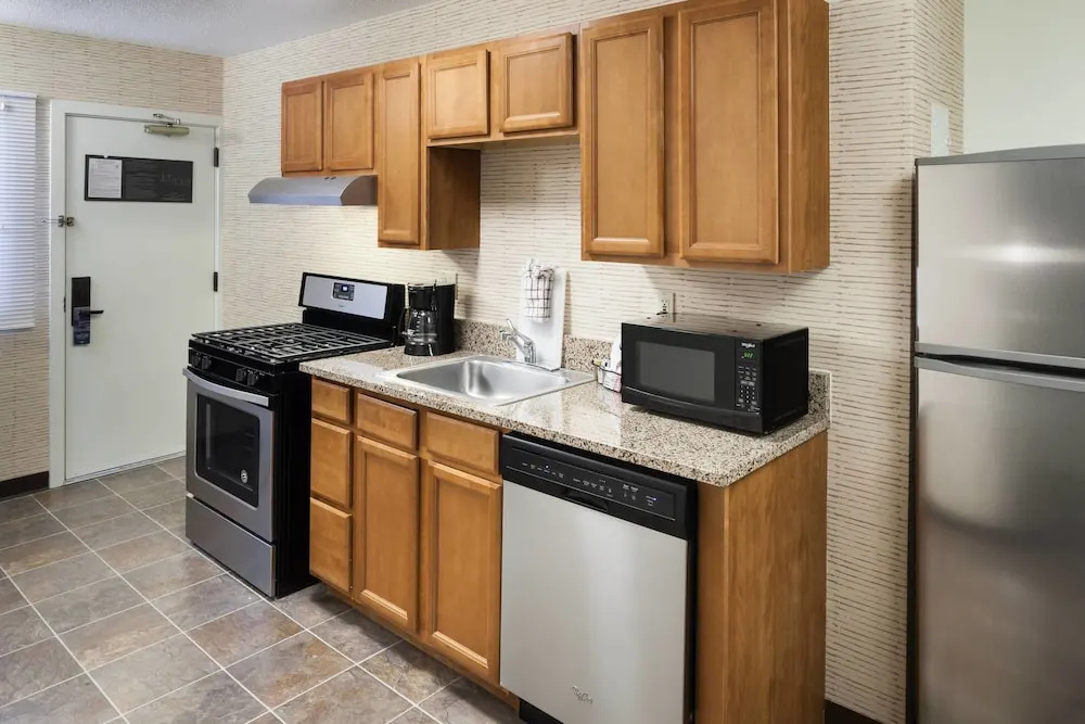 Residence Inn Kansas City Country Club Plaza