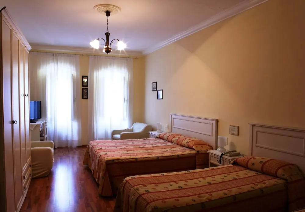 Grand room