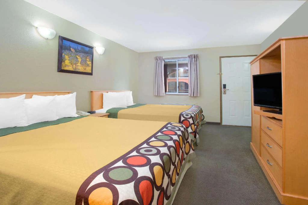 Standard Quadruple room