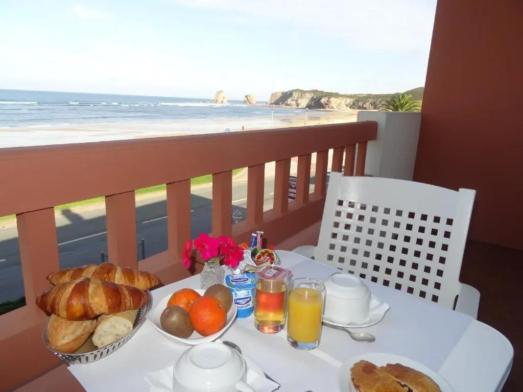 Standard Double room with balcony and with sea view (full double bed)