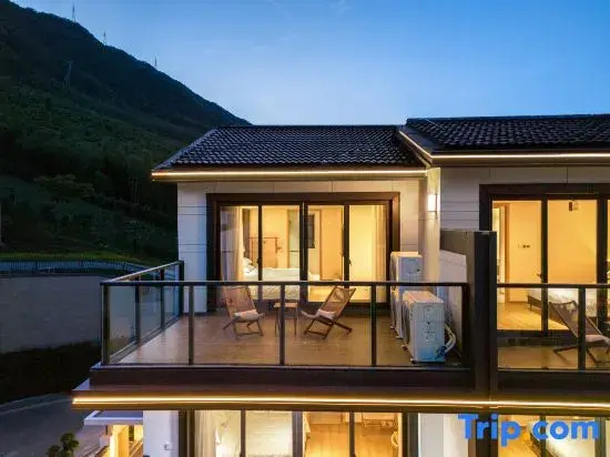 A pillow cloud · Pure oxygen in the cloud mountain top pool vacation beautiful stay