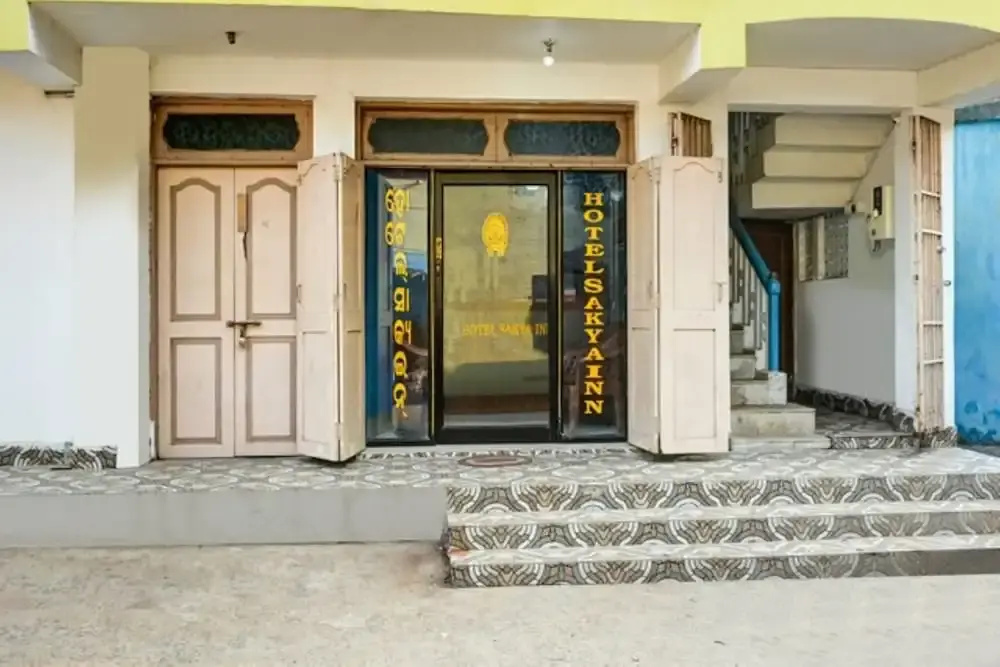 Goroomgo Sakya Inn Puri