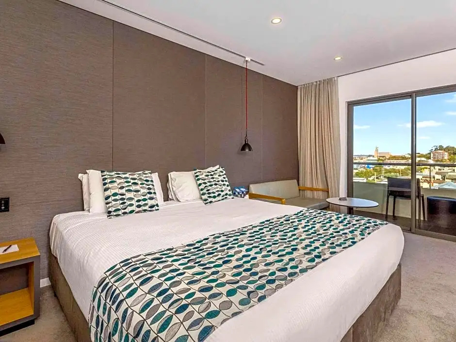Deluxe Double room (full double bed)