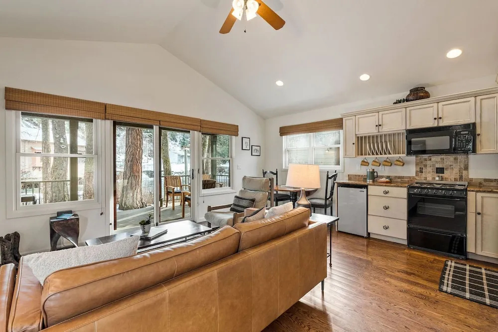 Deluxe Cottage