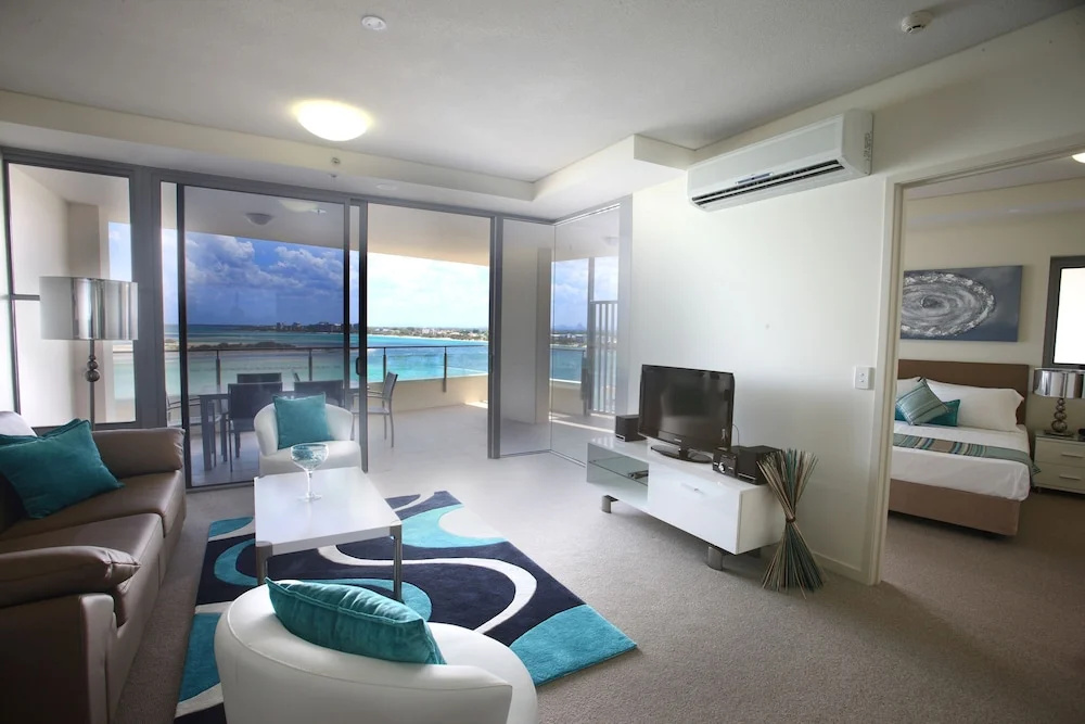 3 Bedrooms Standard room with balcony and with water view