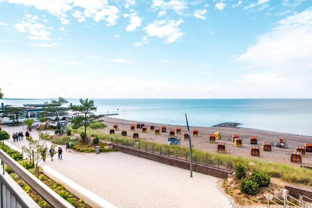 Beach & Waterfront