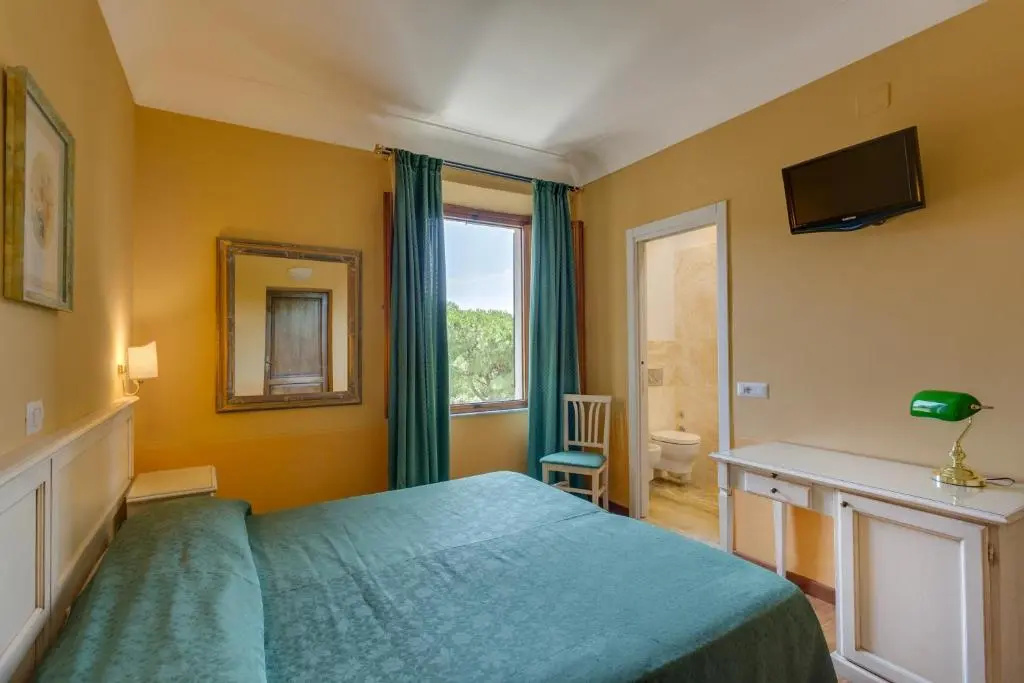 Economy Double room (full double bed)