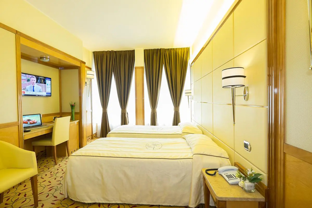 Superior Double room (full double bed)