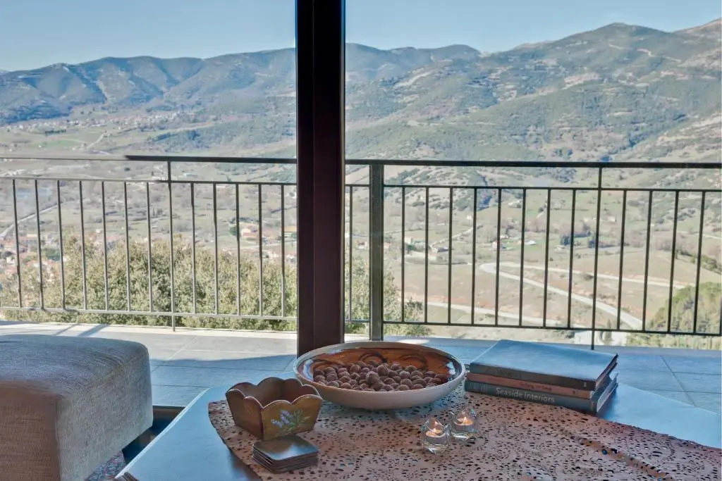 Balcony & Terrace