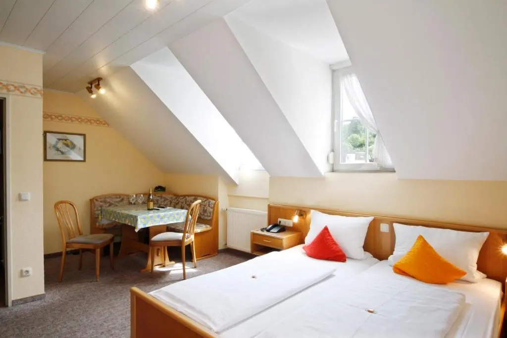 Gästehaus Weingut - Fröhliches Weinfass - Chambres