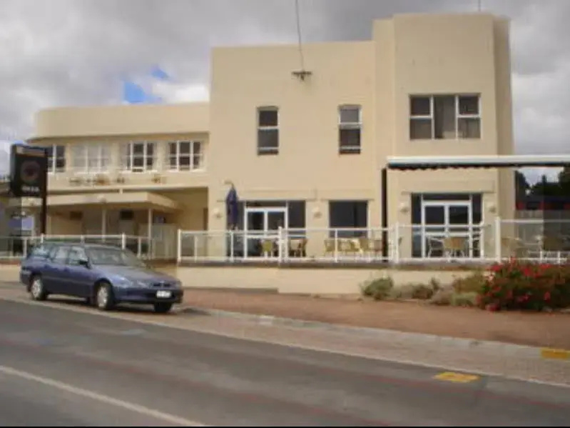 Neptune Grand Hotel