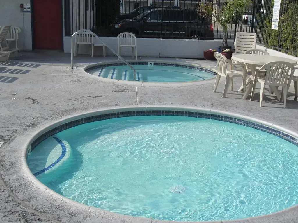 Castle Inn and Suites - Général