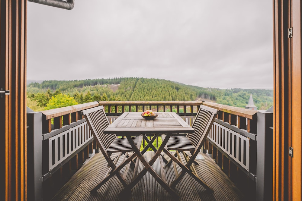 Balcony & Terrace