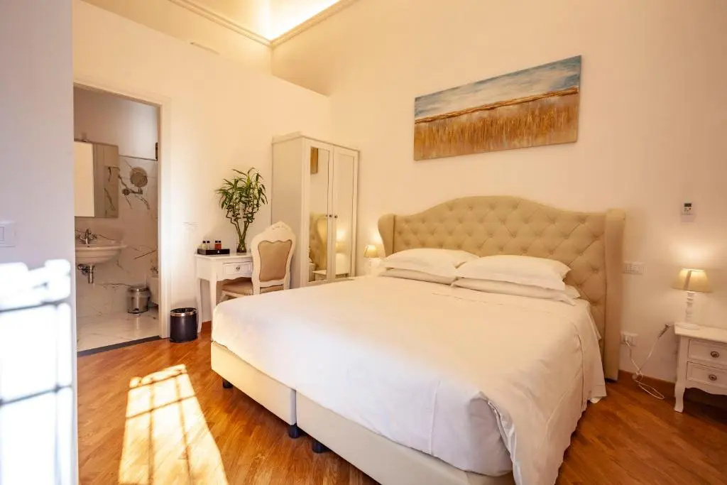 Superior Double room (full double bed)