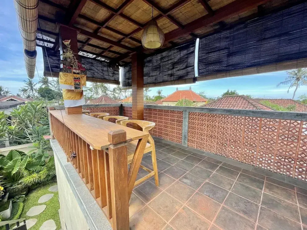 Balcony & Terrace