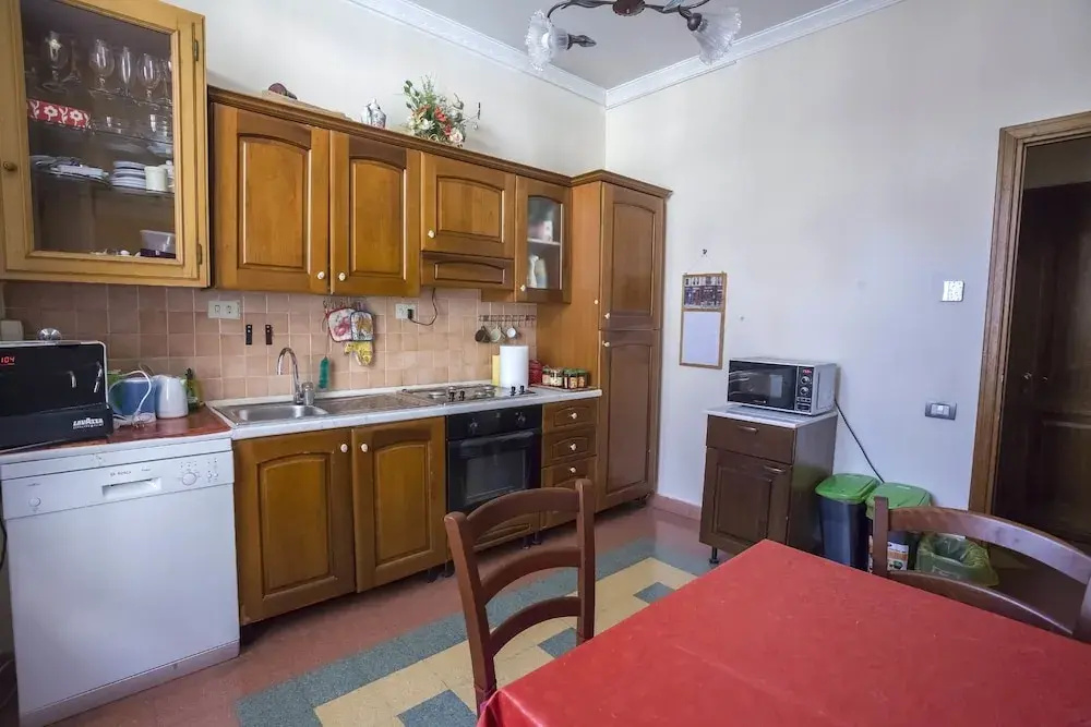Standard Double room with balcony and with courtyard view (full double bed)