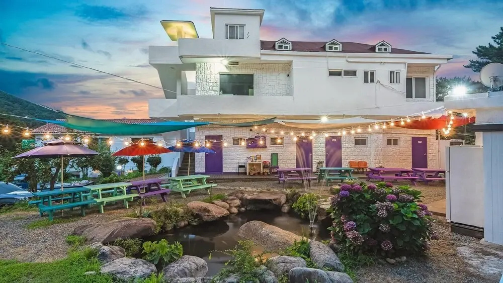 Geoje Oedohouse Pension
