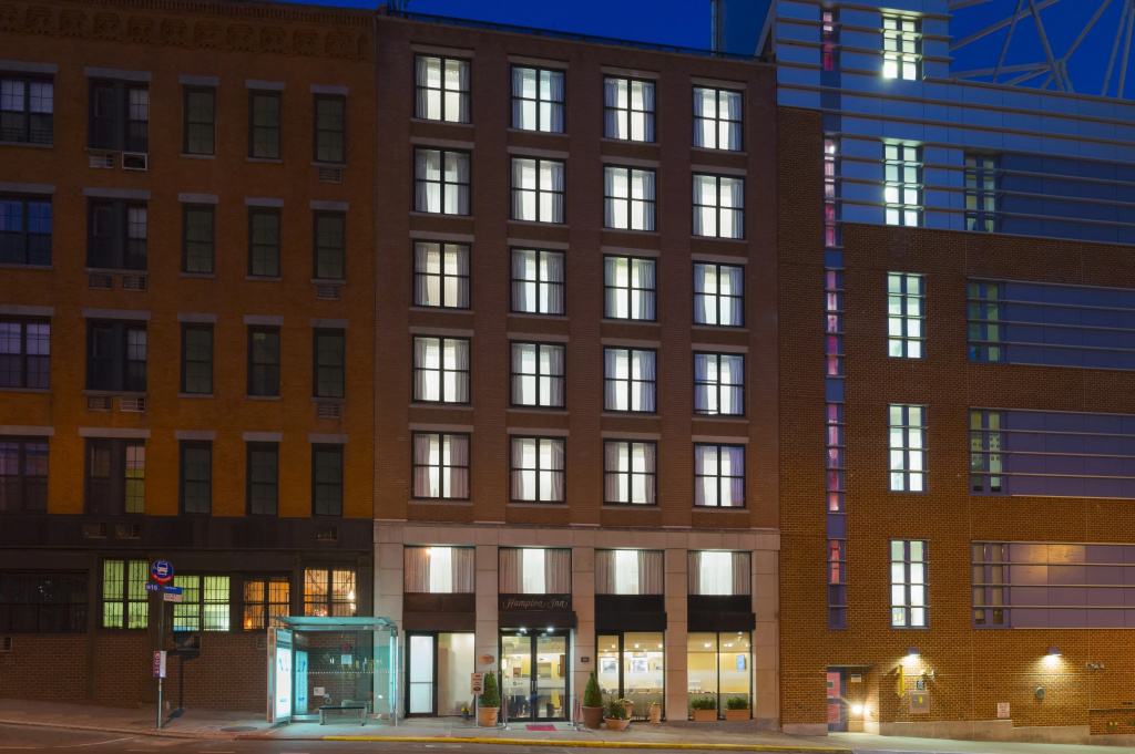 Hampton Inn Manhattan Seaport Financial District