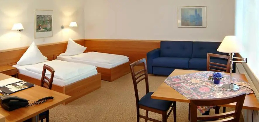 Hotel Höllsteiner Hof - Chambres