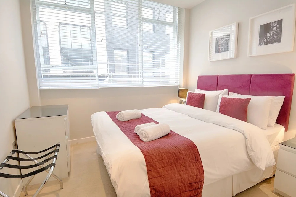 Roomspace Apartments -Watling Street