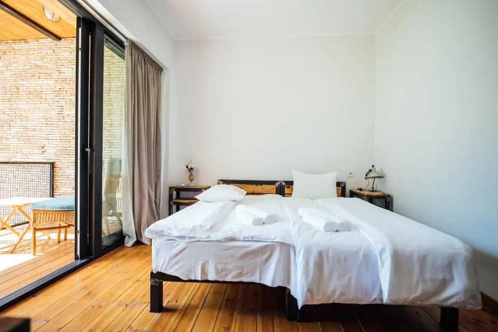 Standard Triple room with balcony