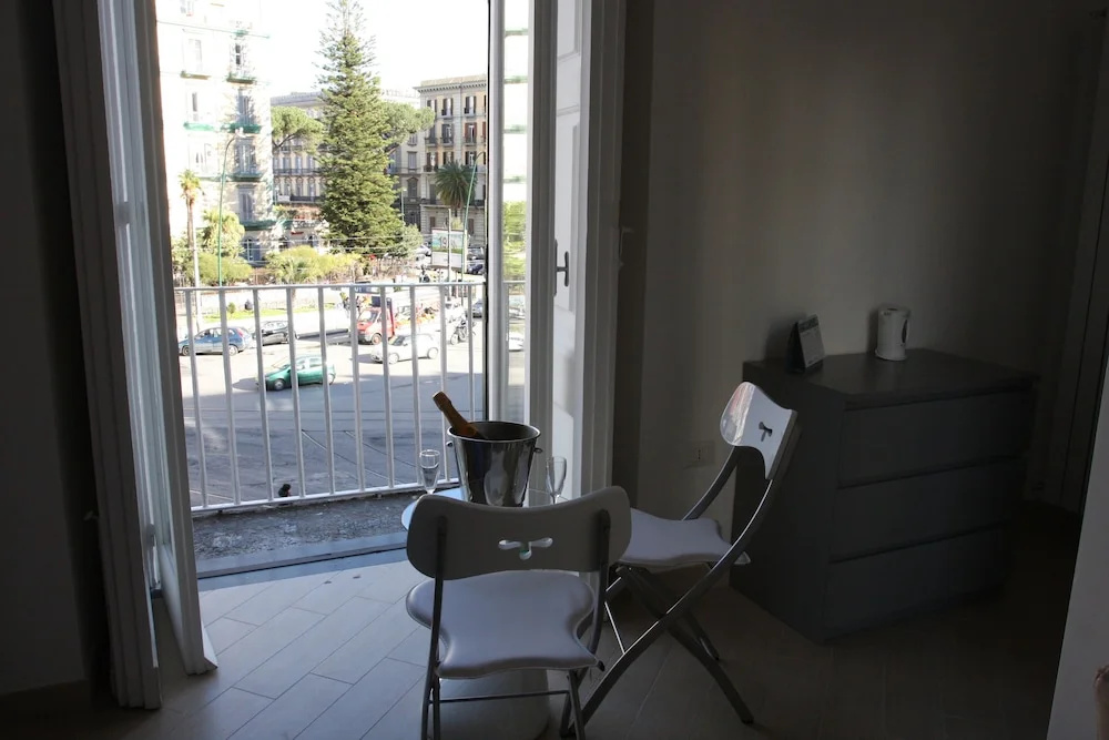 Deluxe Double room with balcony and with partial sea view (full double bed)
