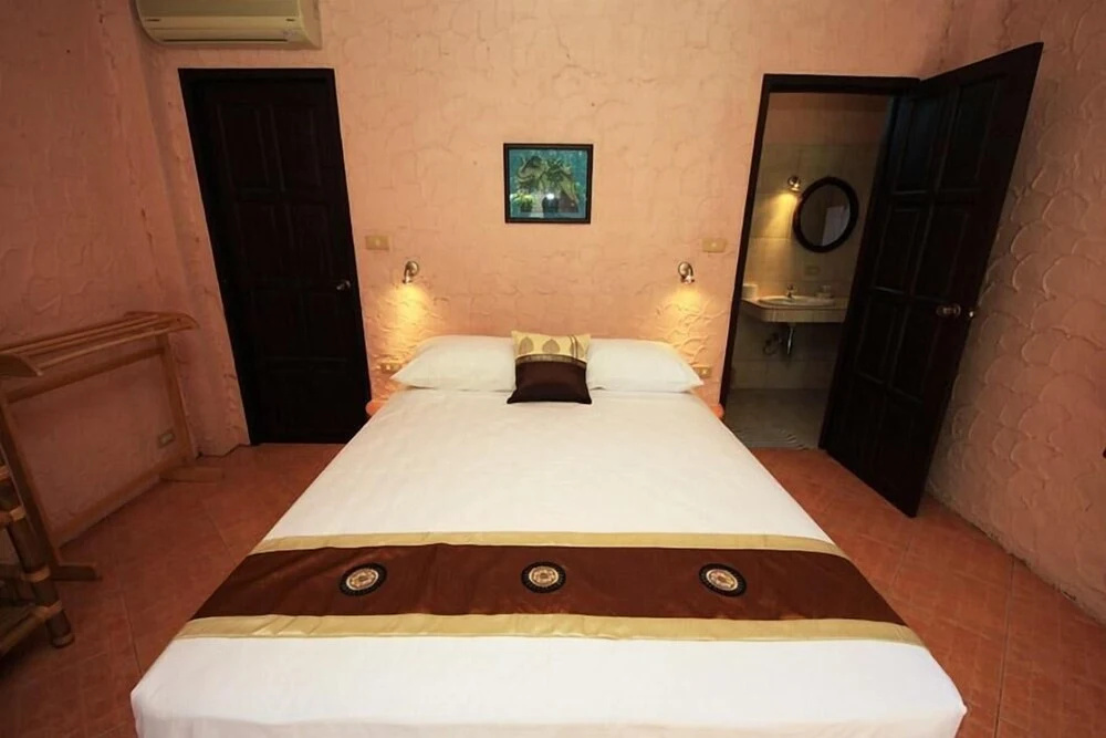 Standard room with balcony and with garden view