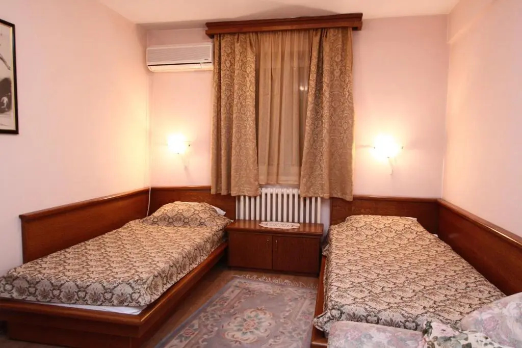 Garni Hotel PBG - Chambres