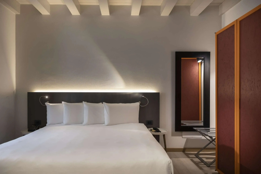 Отель Savona 18 Suites – Member of Preferred Hotels & Resorts в Милане