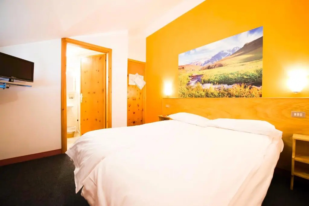 Economy Double room (full double bed)