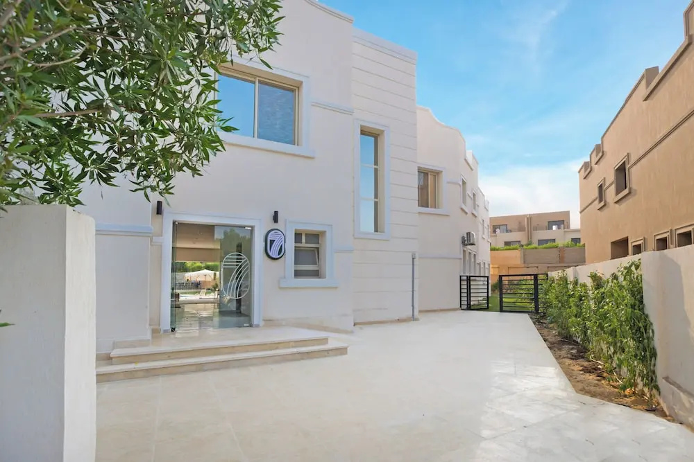 Seven Stays Zayed — фото 1