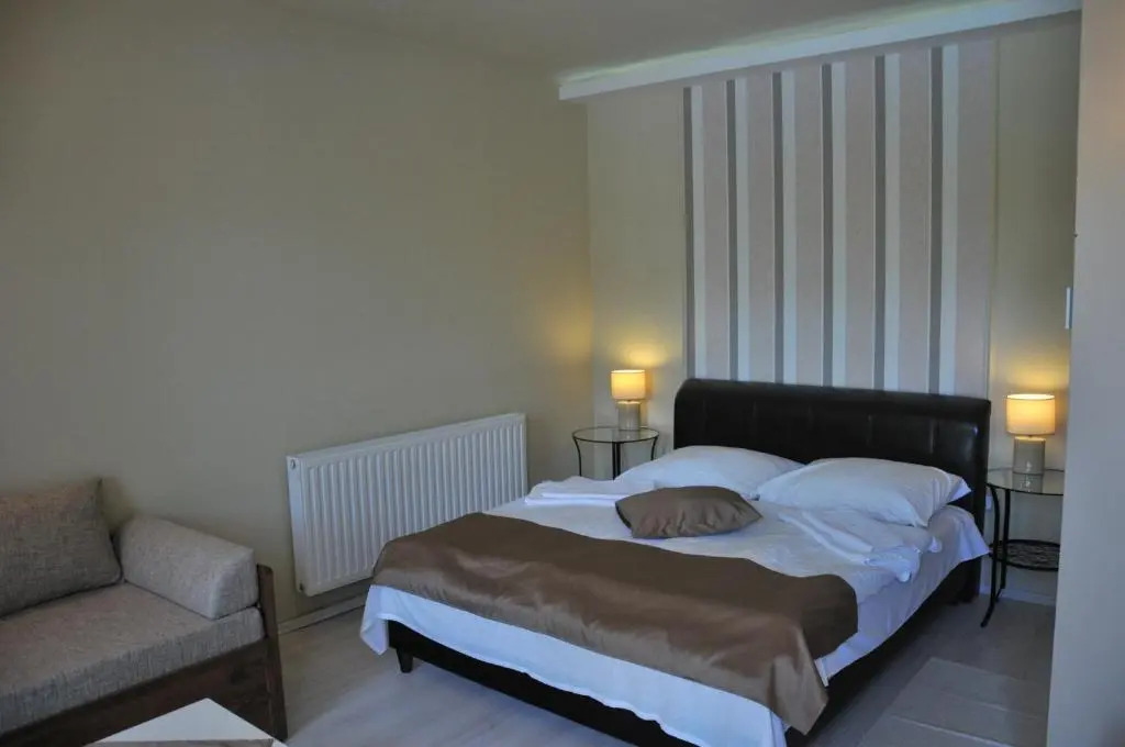 Adler Hotel és Étterem - фото 3