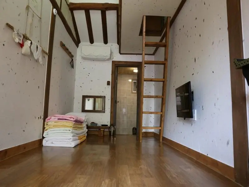 Standard Duplex room