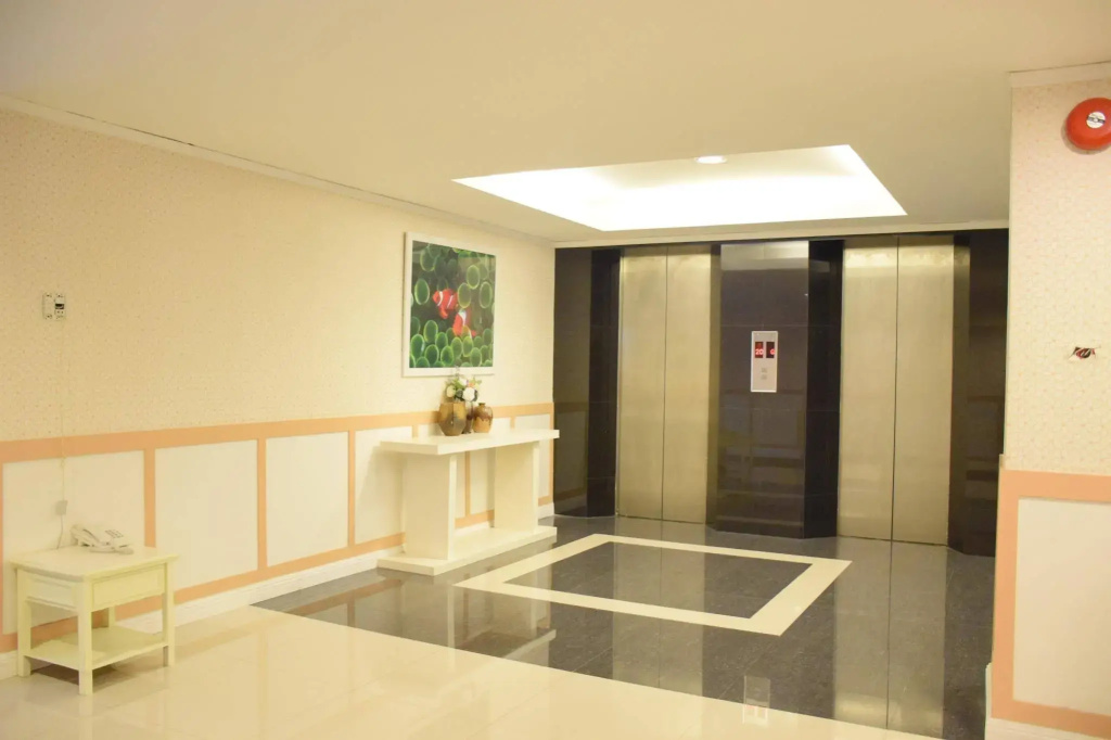 Bay Hotel Srinakarin - Général