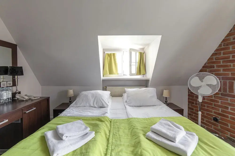 Standard Double room (full double bed)