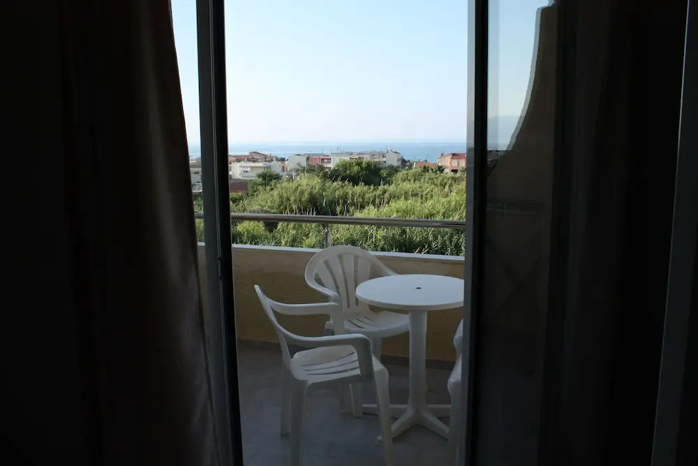 Balcony & Terrace