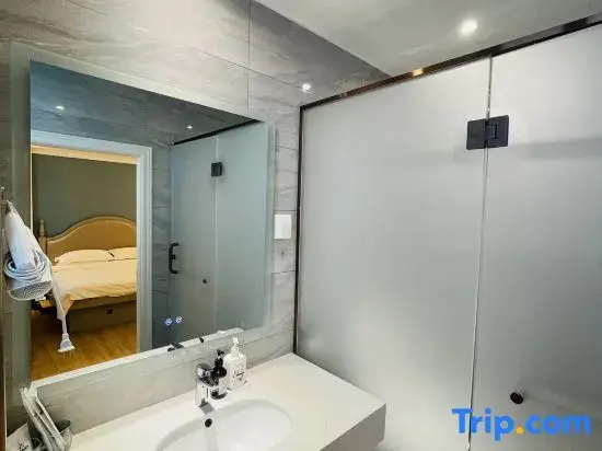 Madrigal hotel 207