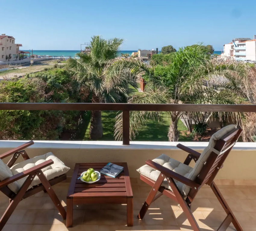 4 Bedrooms Villa with balcony and with sea view