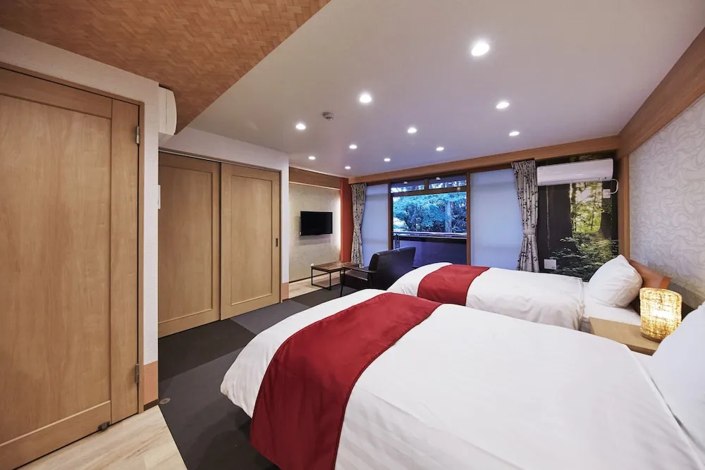 Standard Double room with balcony (twin beds)