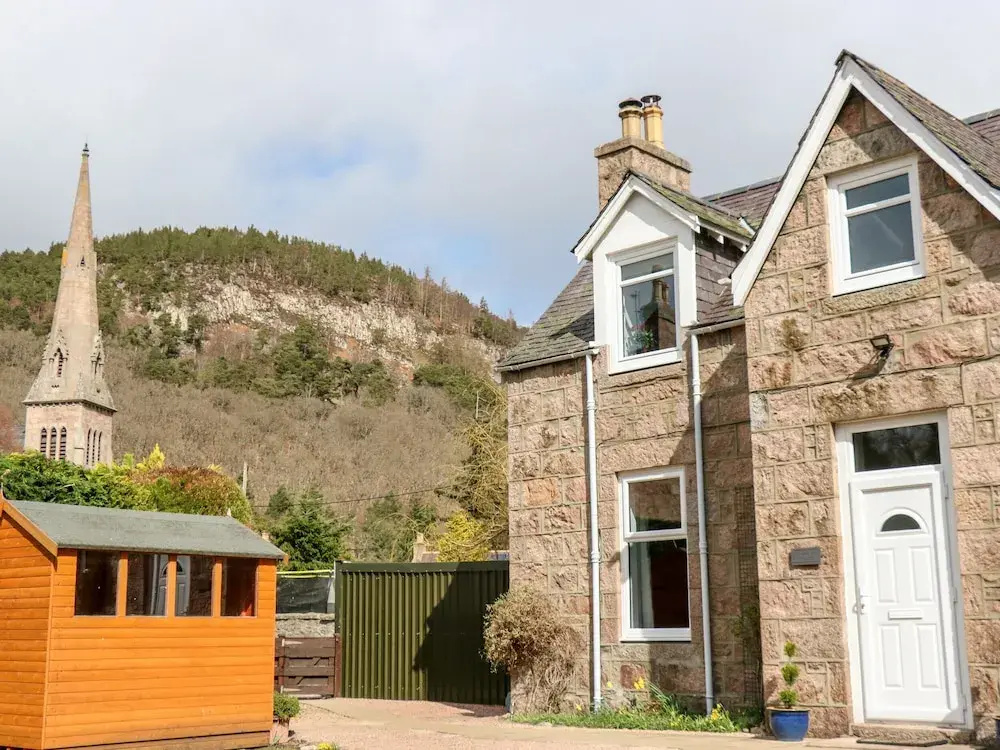 Gairnlea Cottage