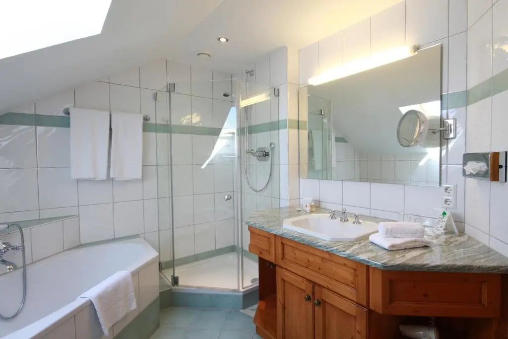 Hotel Auf der Gsteig GmbH - Chambres
