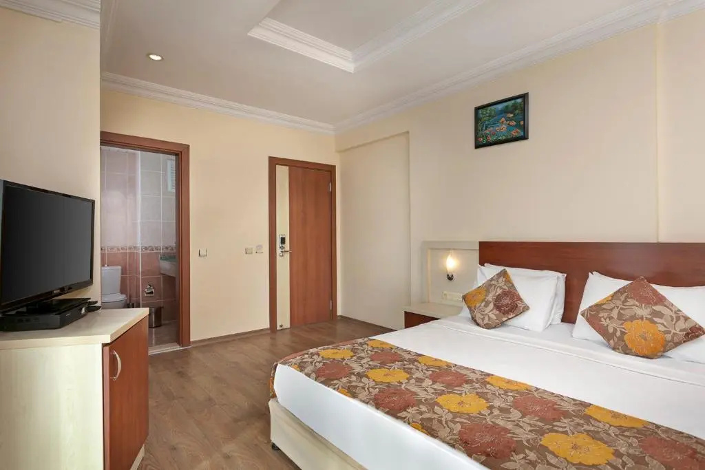 Standard Double room (full double bed)