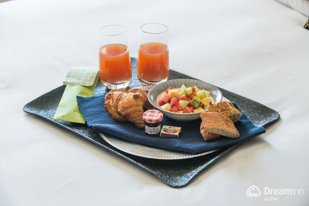 Food & Beverage