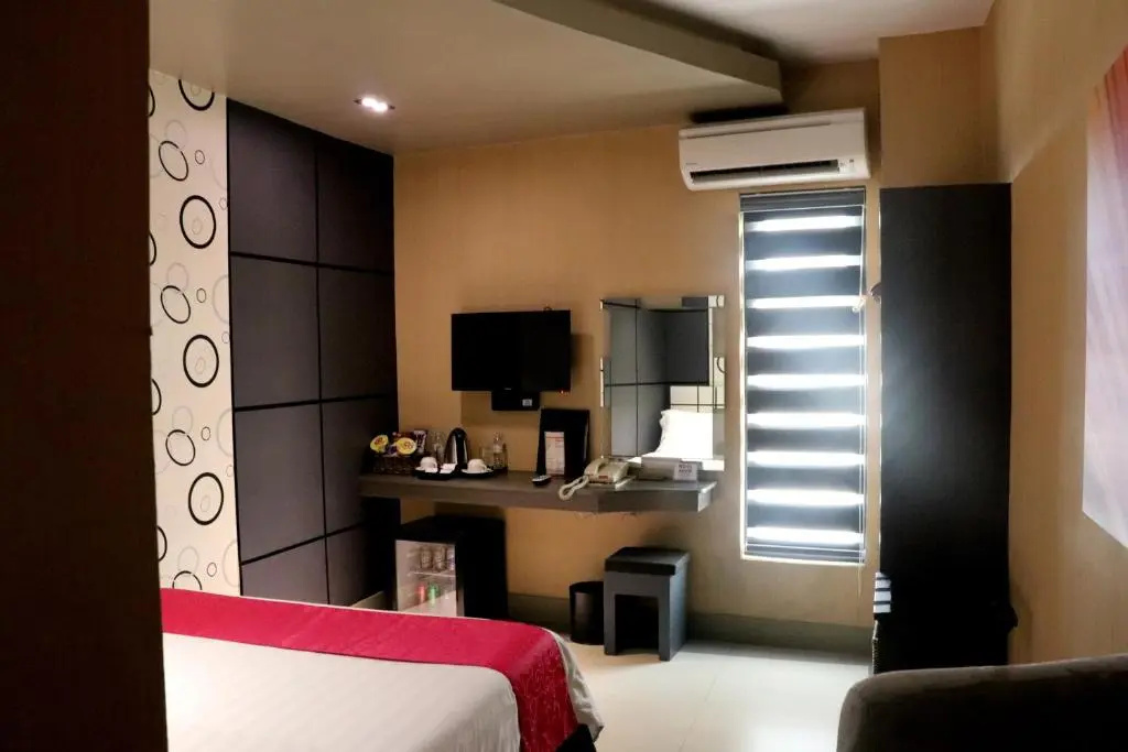 Eloisa Royal Suites - Chambres