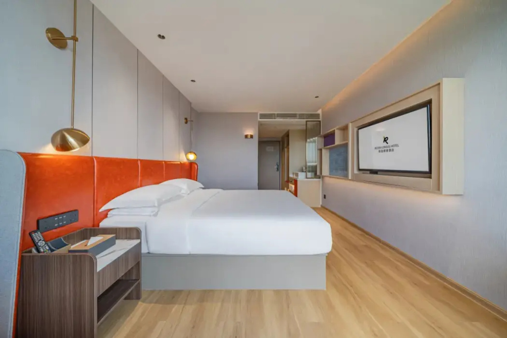 REZEN LONGUU Hotel (Guangzhou Baoneng Performance Center Luogang Subway Station) — фото 1