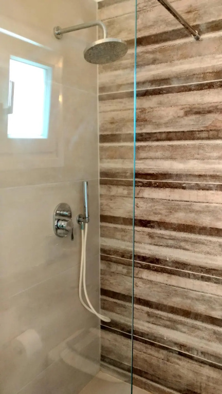 Standard Double room with balcony (full double bed)