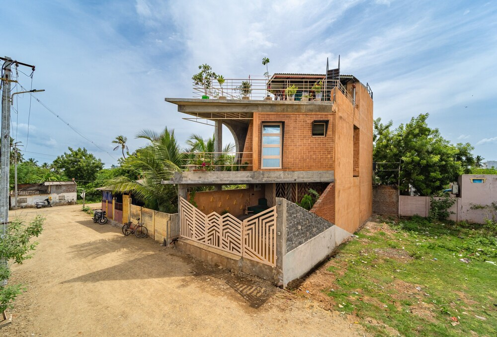 AR Lighthouse Bay Villa by Roscotel