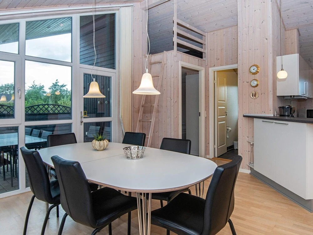 Quaint Holiday Home in Hemmet Jutland With Indoor Whirlpool - фото 18