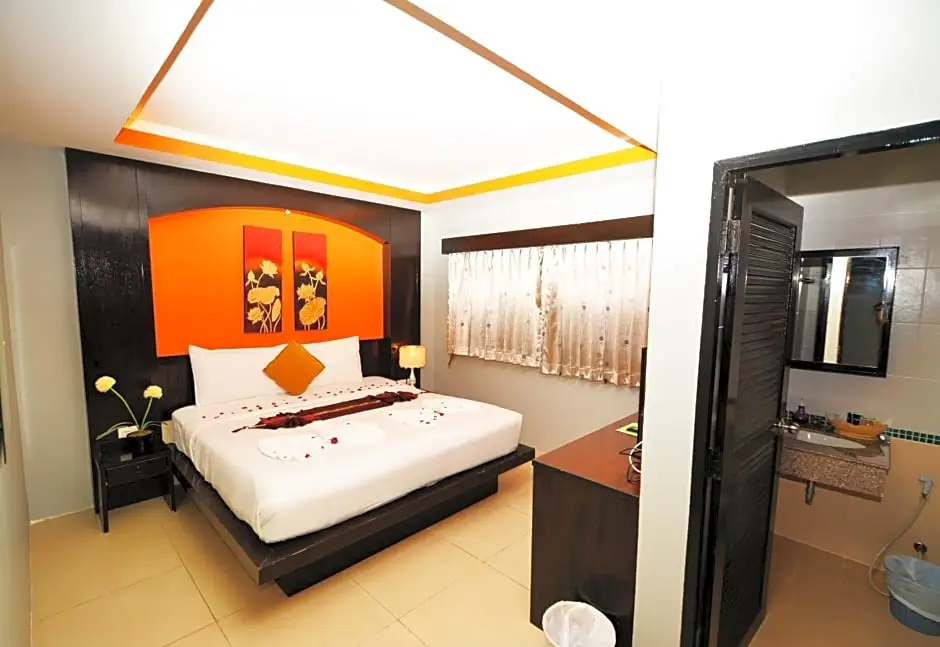 Superior Double room (full double bed)